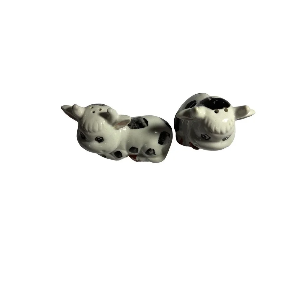 Vintage‎ Spotted Ceramic Cow Salt & Pepper Shakers With Stopper Adorable 3